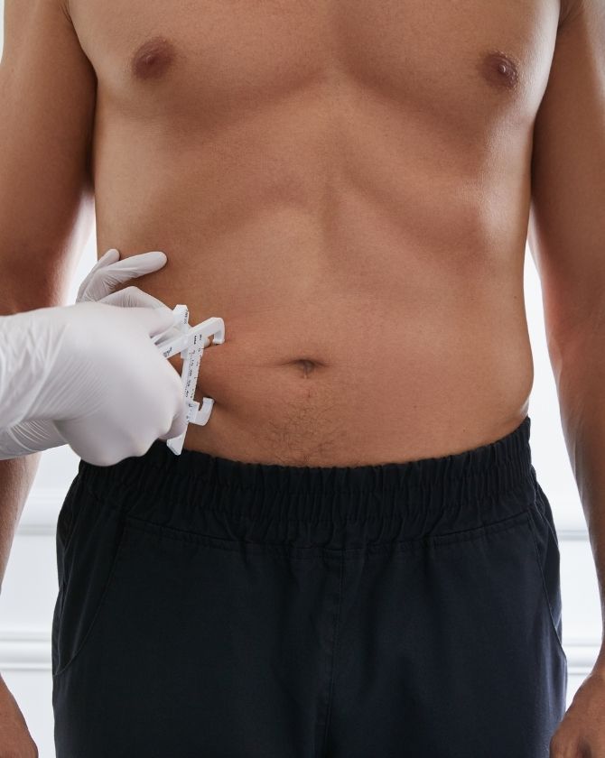mesure de la masse de graisse du ventre homme